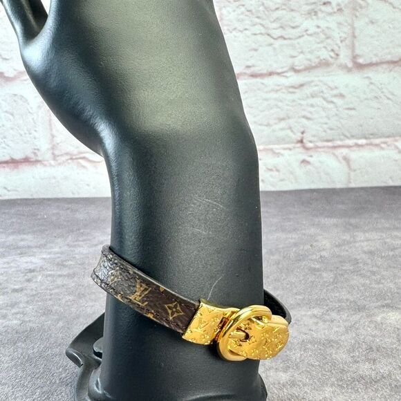 Louis Vuitton Fasten Your LV Monogram Bracelet - Picture 1 of 15